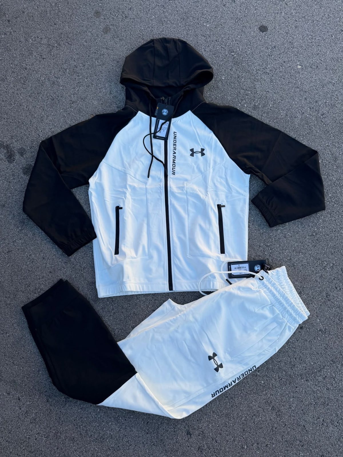 UNDER ARMOUR CHANDAL