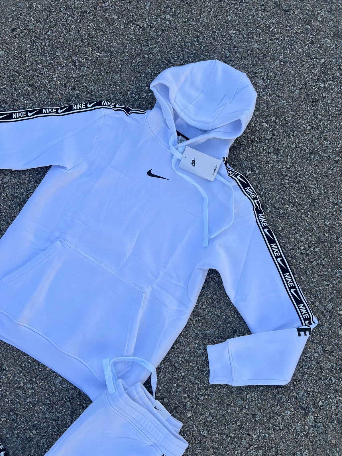 CHANDAL NIKE REPEAT