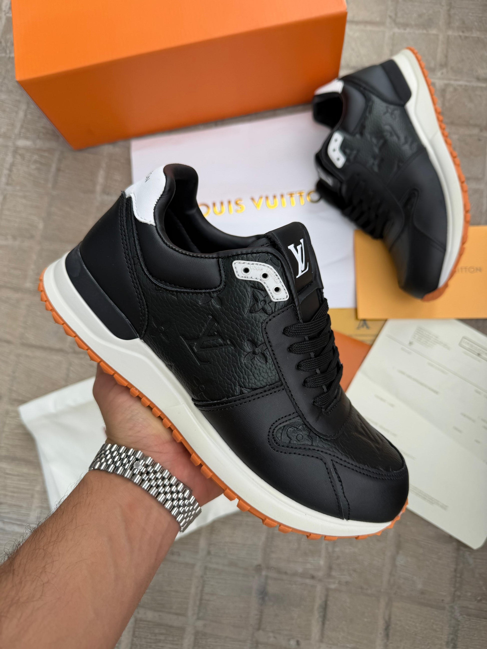 LOUIS VUITTON