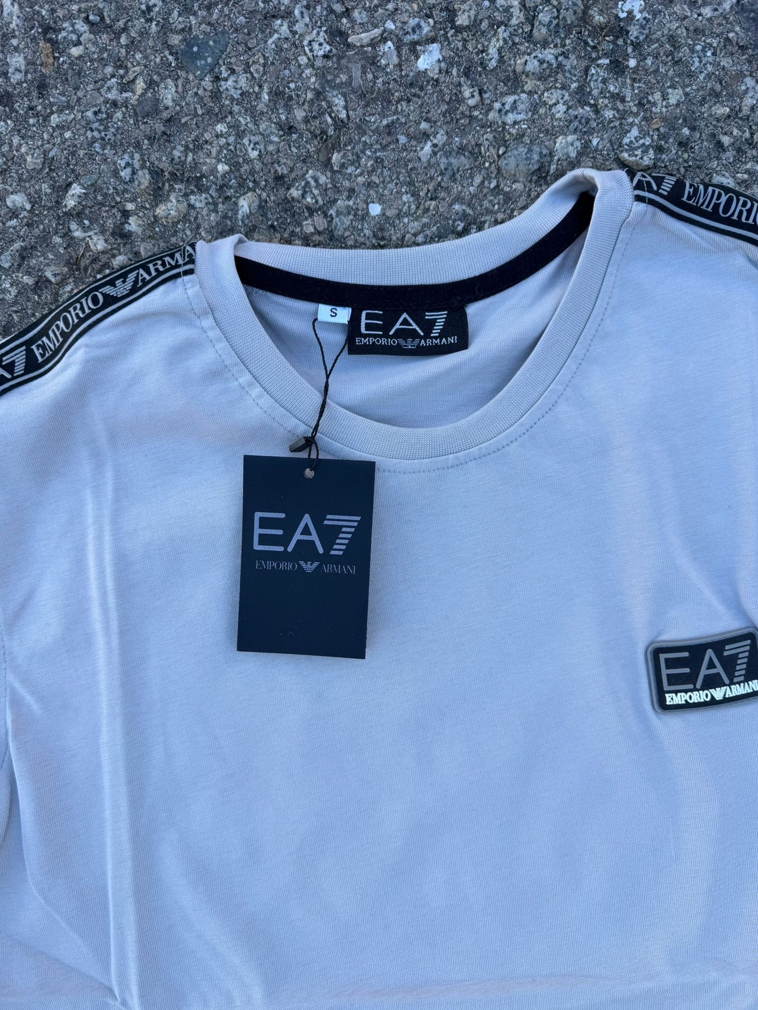 EMPORIO ARMANI CONJUNTO CORTO