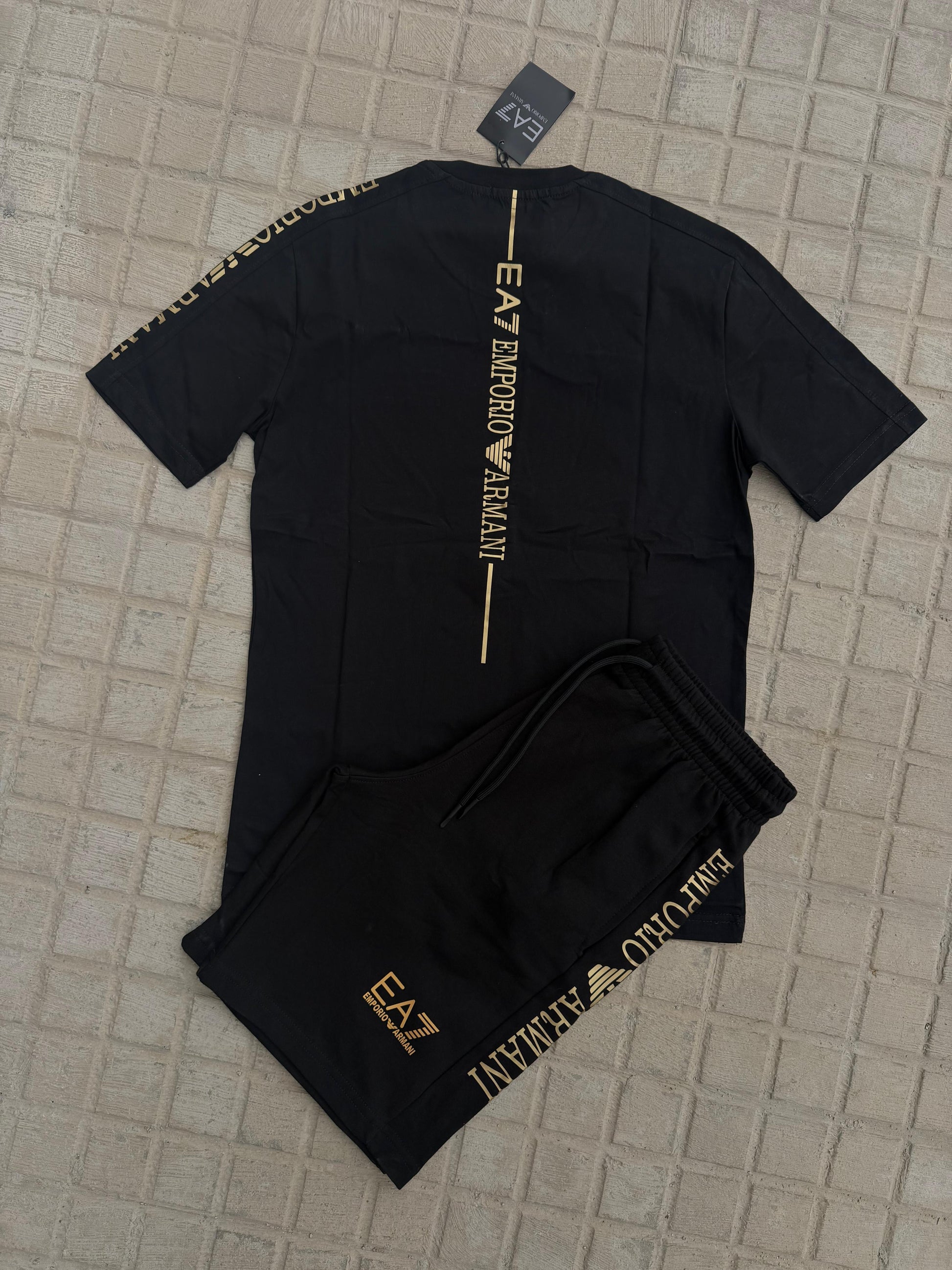 EMPORIO ARMANI CONJUNTO CORTO