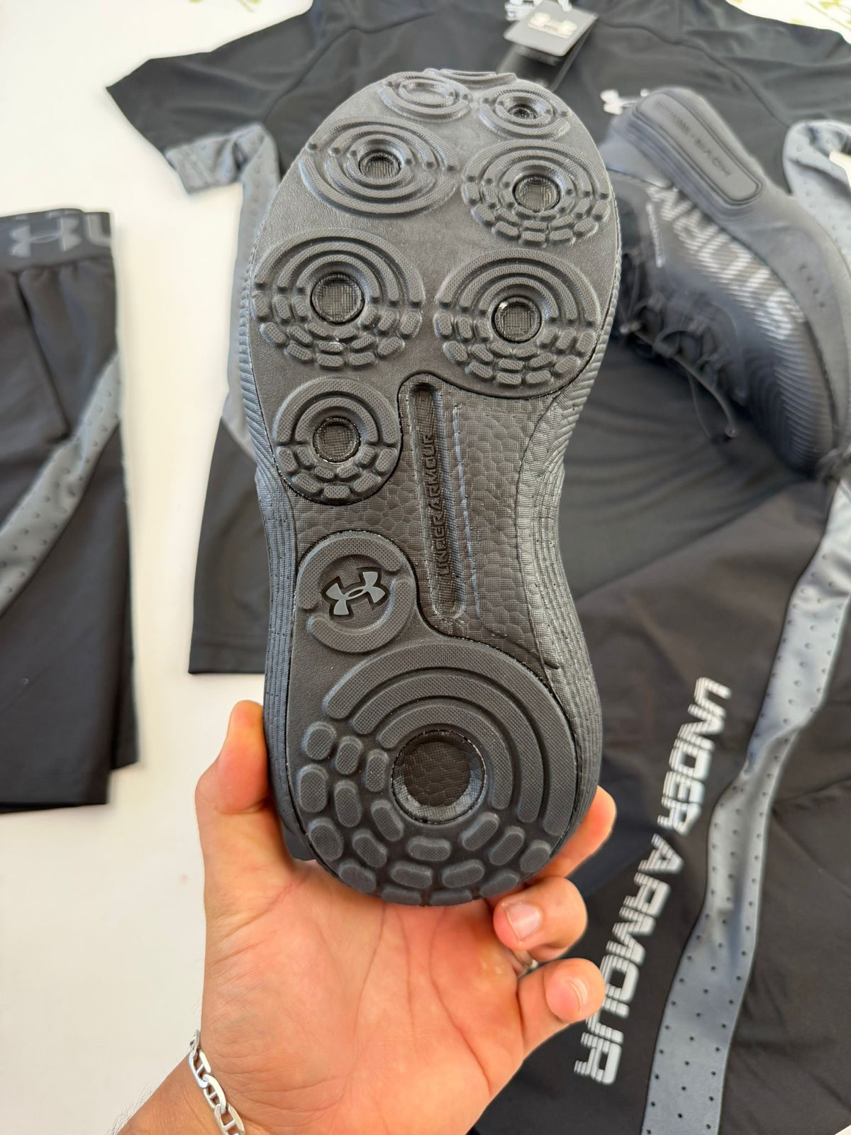 UNDER ARMOUR STORM