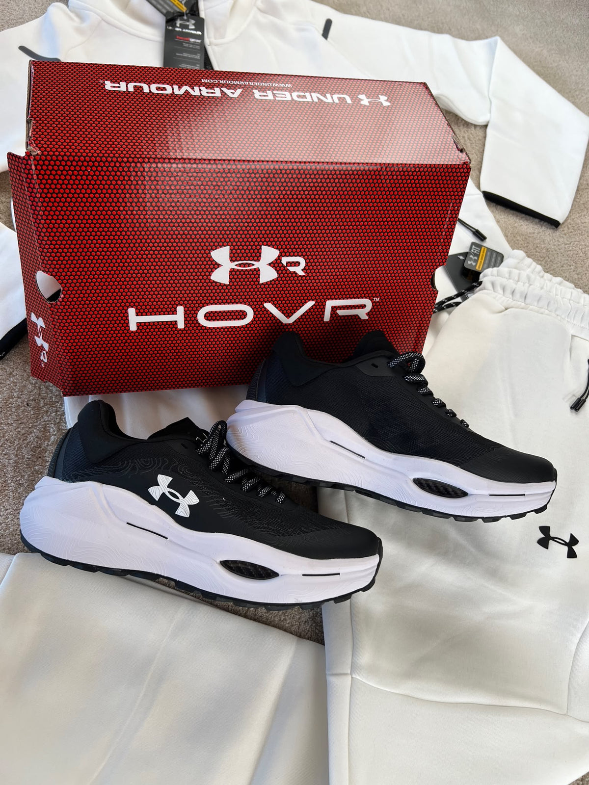 ZAPAS UNDER ARMOUR