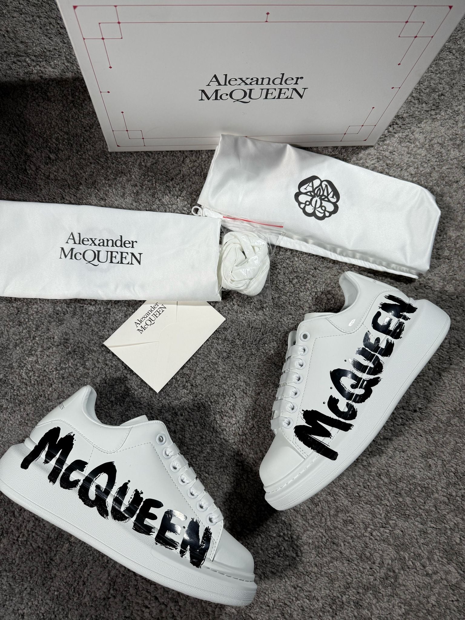 ALEXANDER MCQUEEN