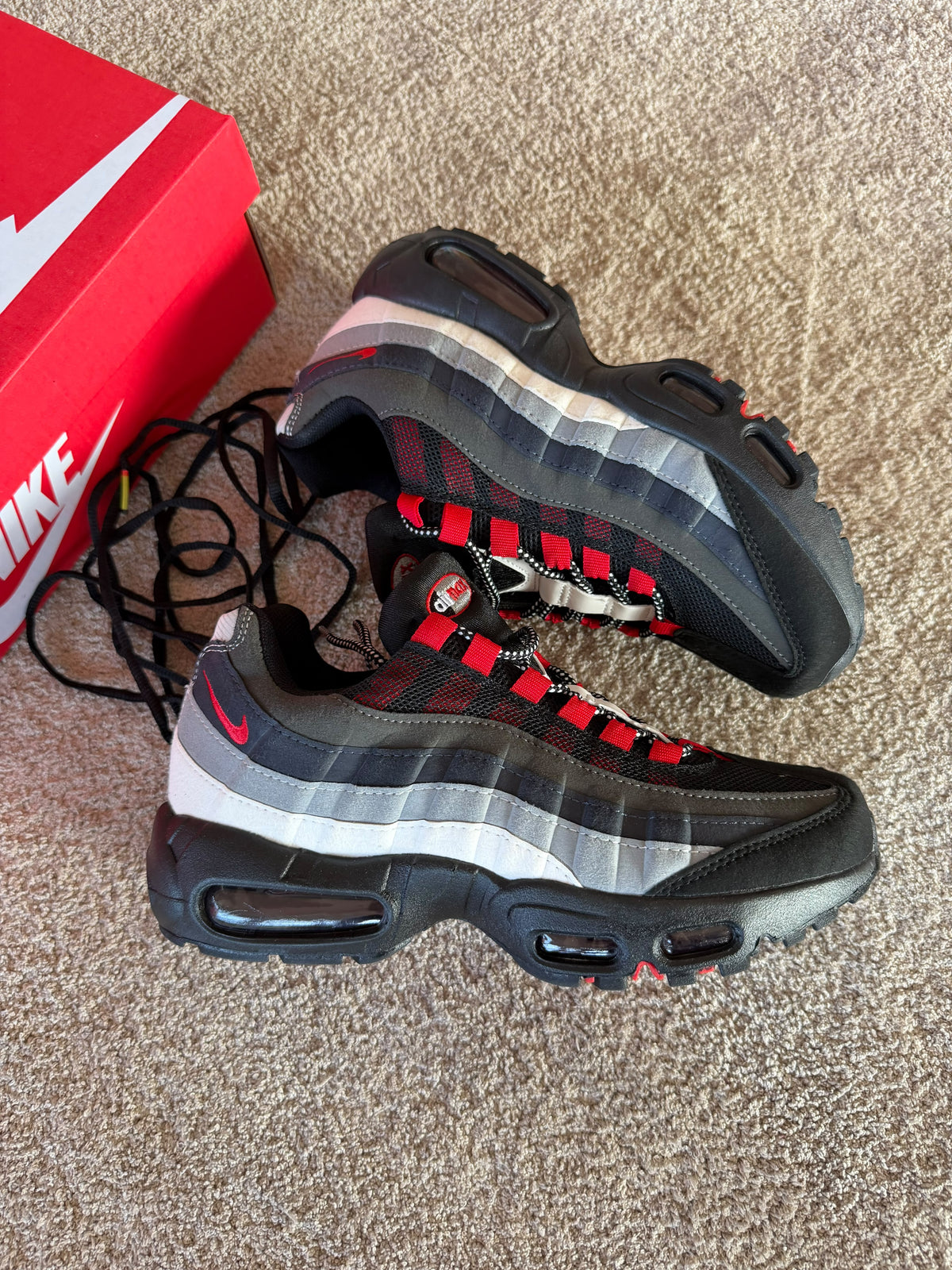 NIKE AIRMAX 95