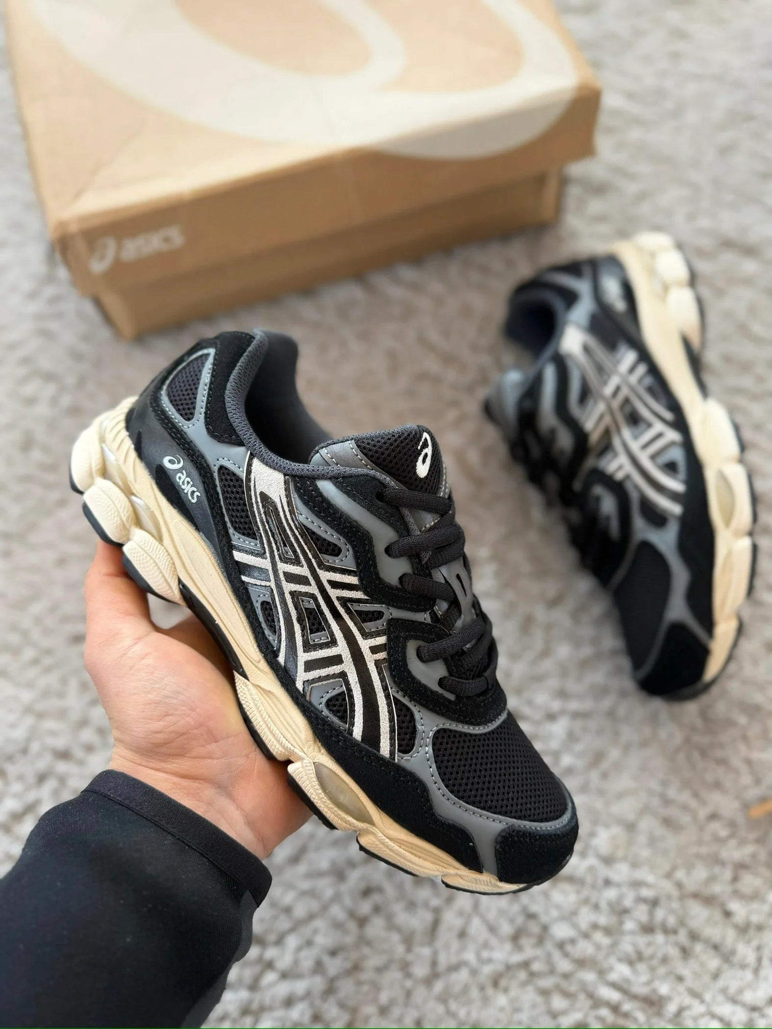 ASICS