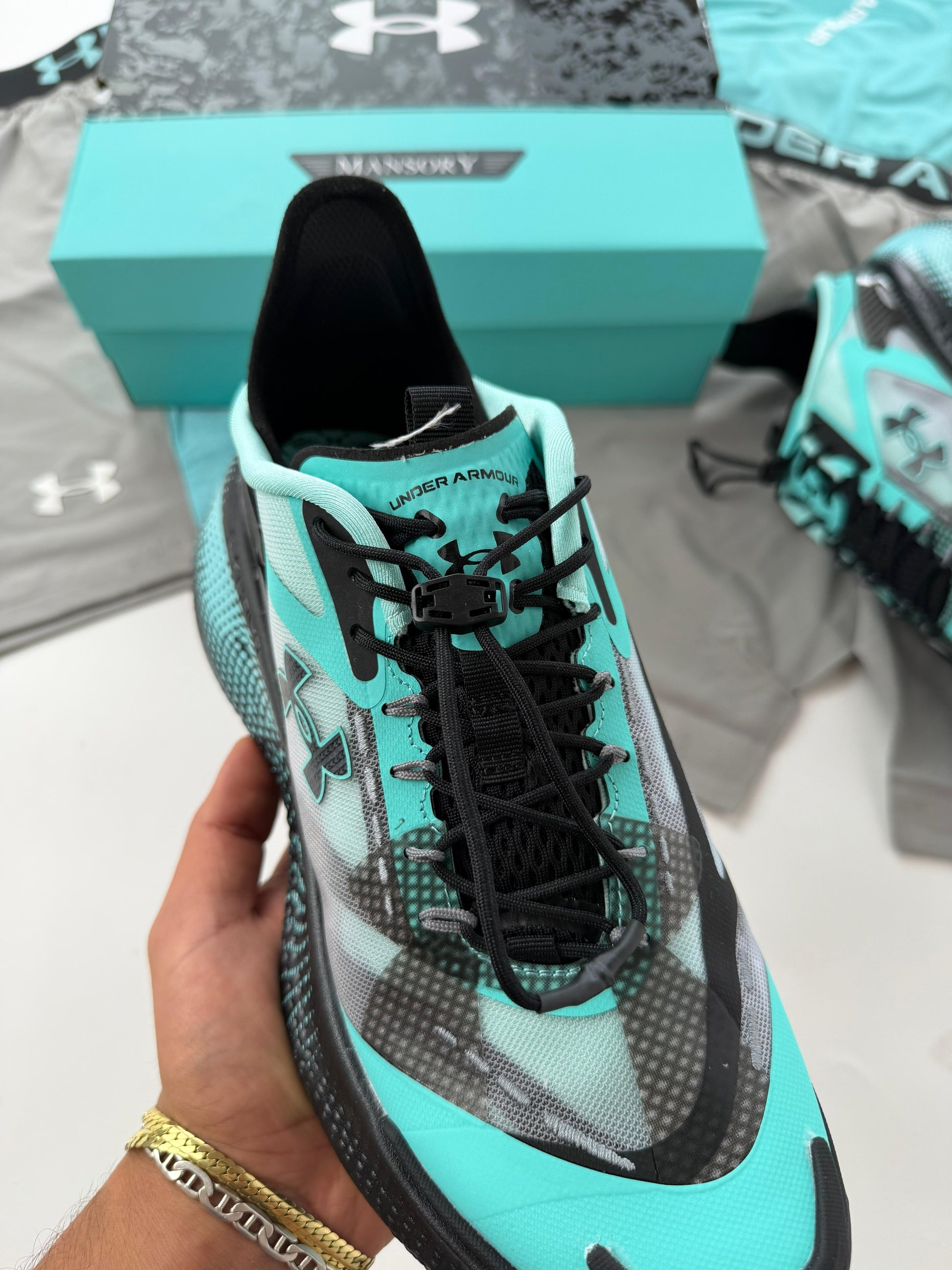 UNDER ARMOUR UA ECHO