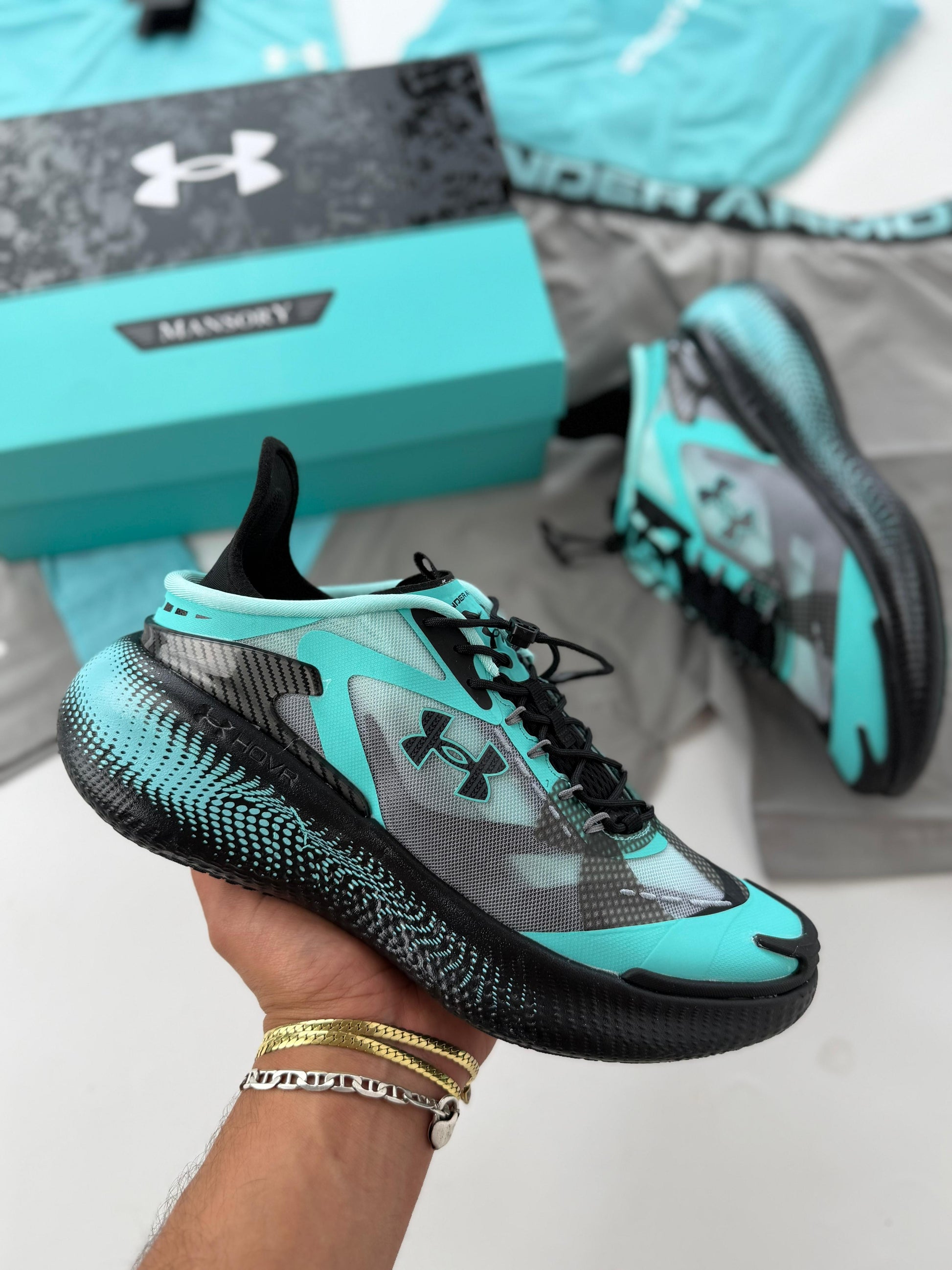 UNDER ARMOUR UA ECHO