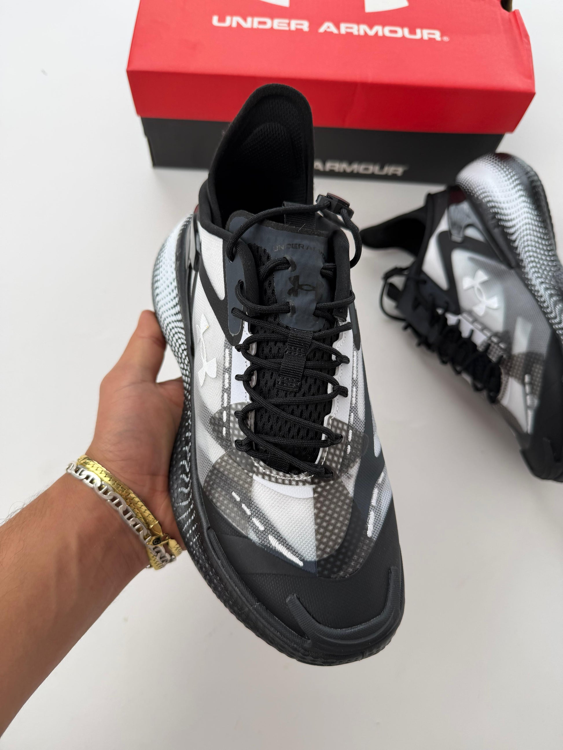 UNDER ARMOUR UA ECHO