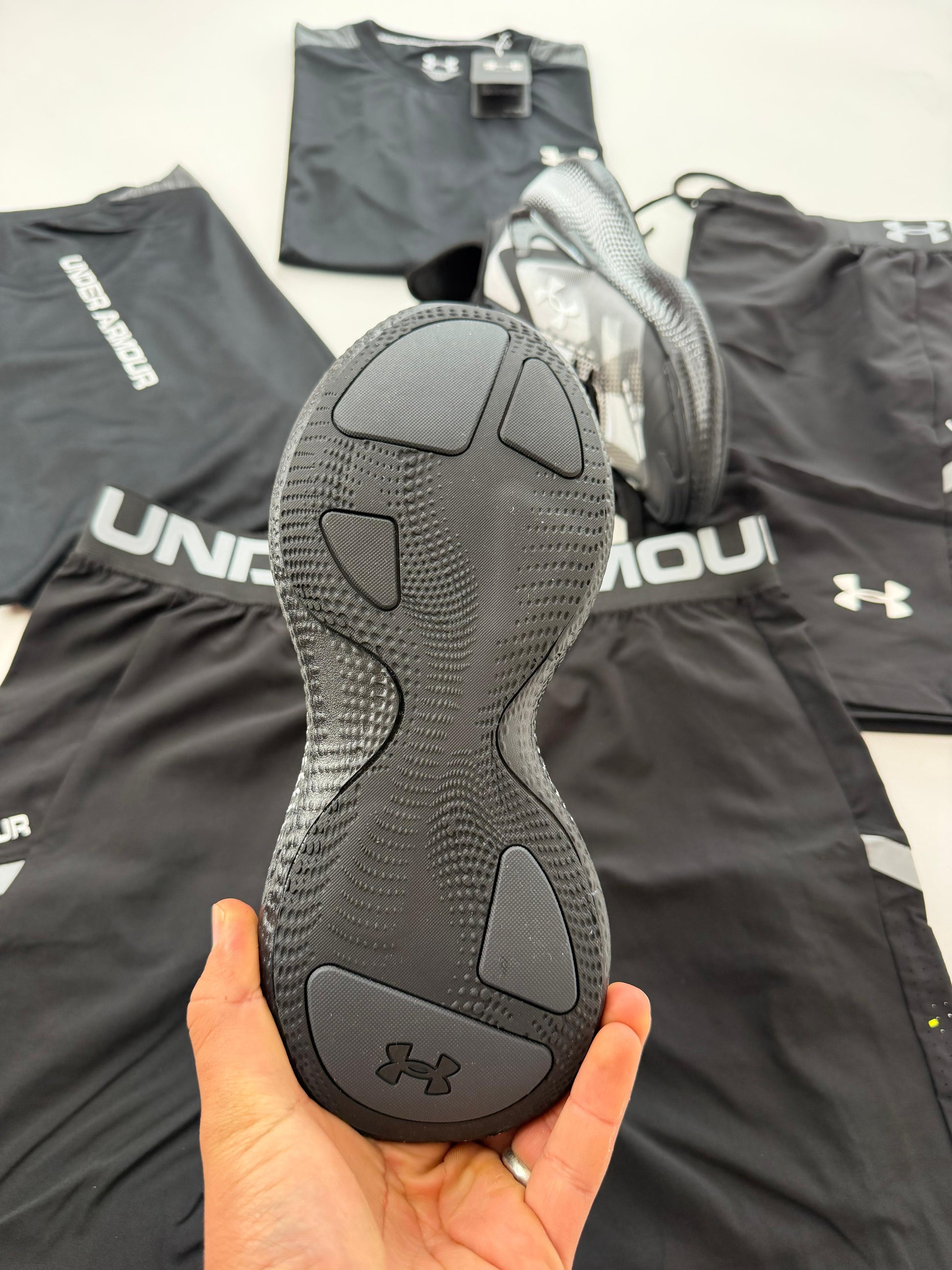 UNDER ARMOUR UA ECHO