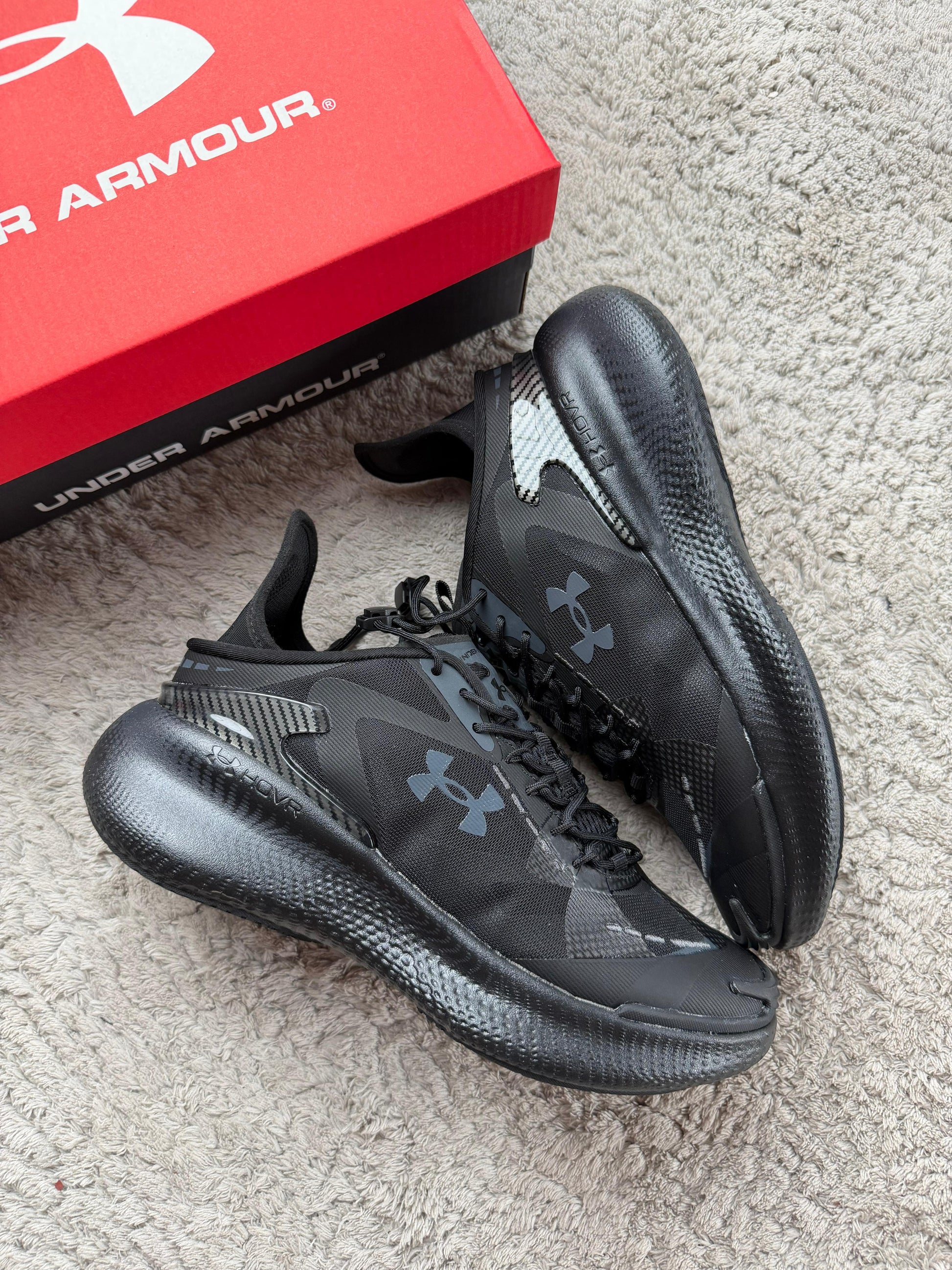 UNDER ARMOUR UA ECHO