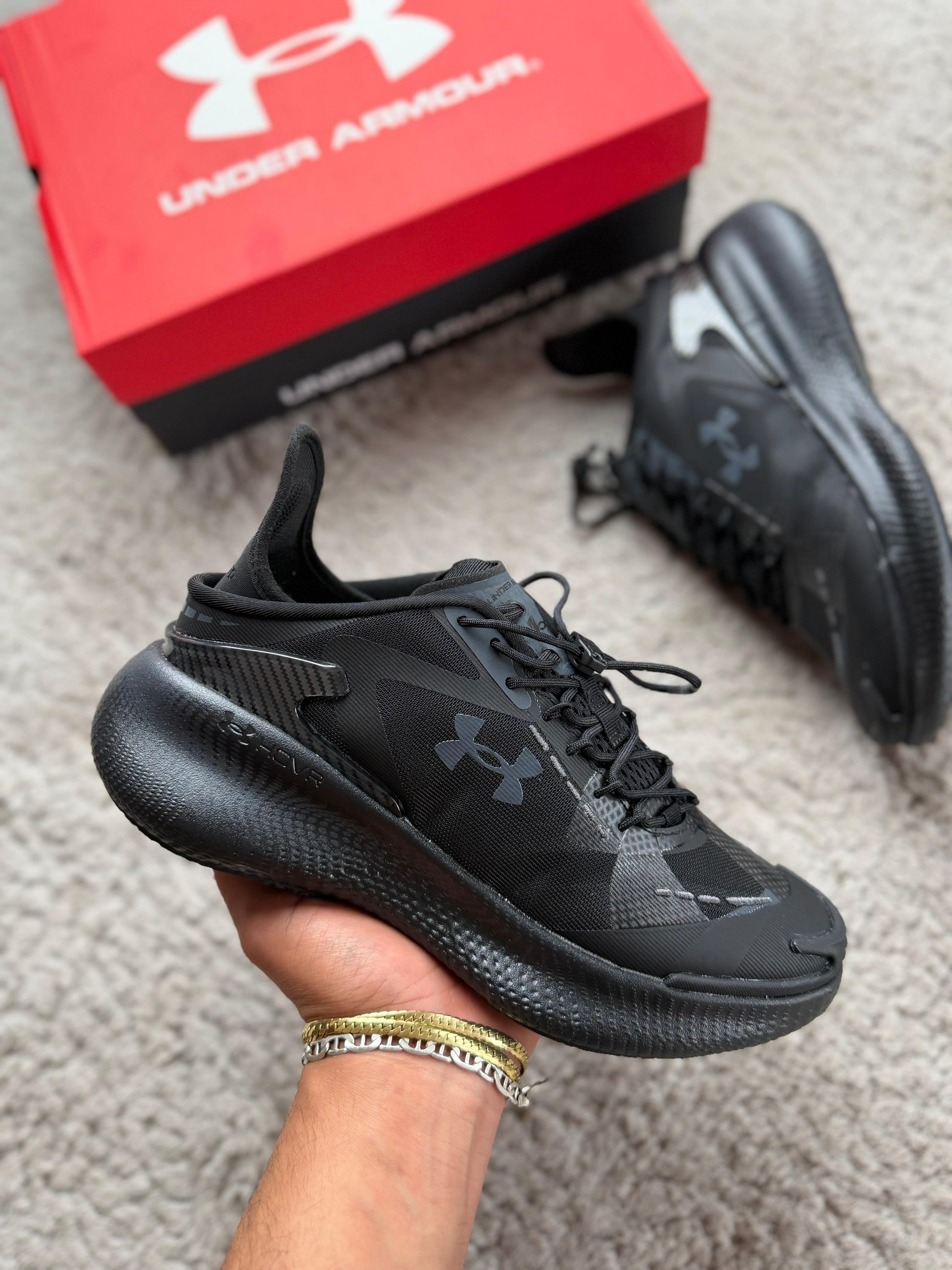 UNDER ARMOUR UA ECHO