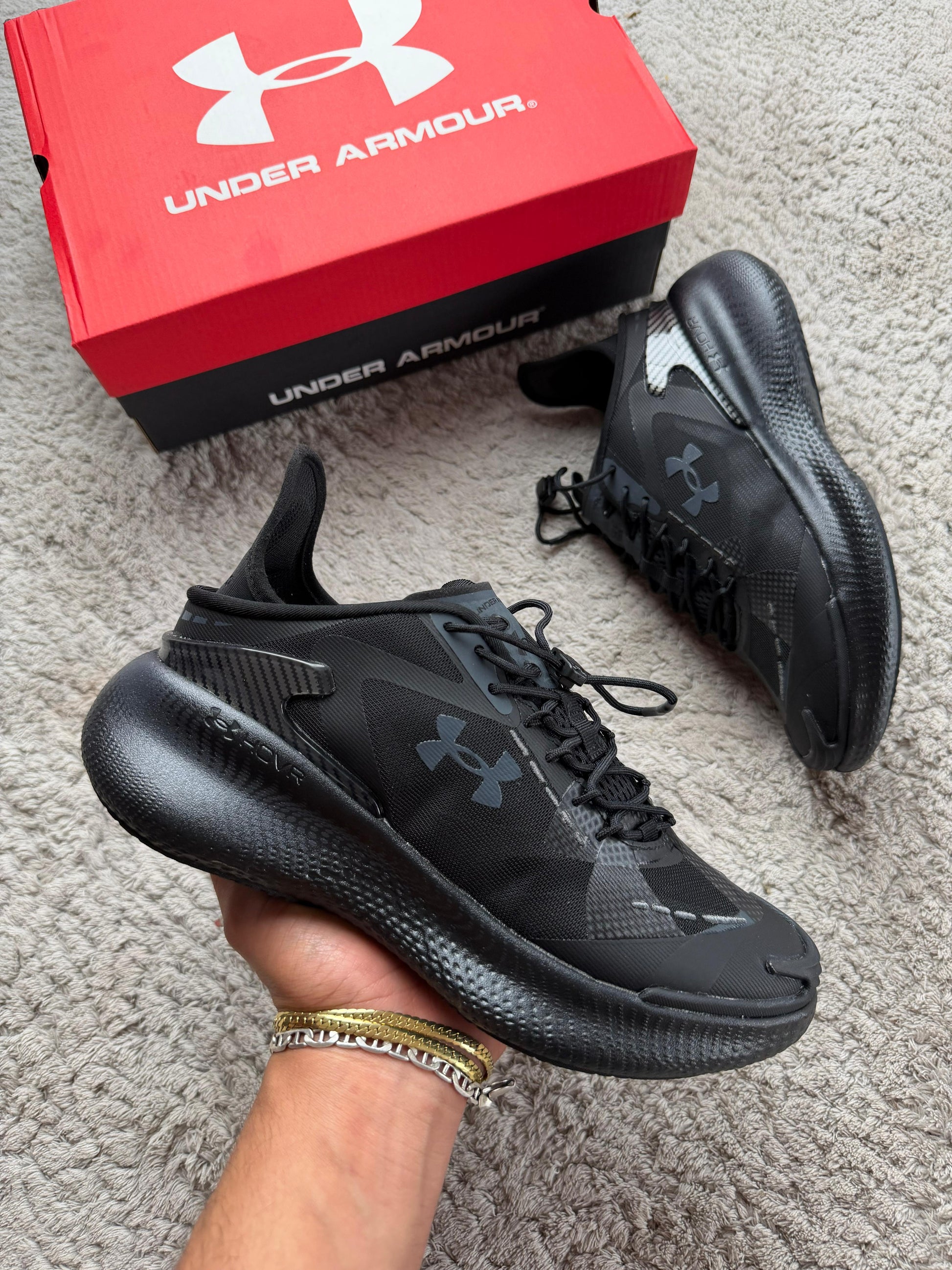 UNDER ARMOUR UA ECHO