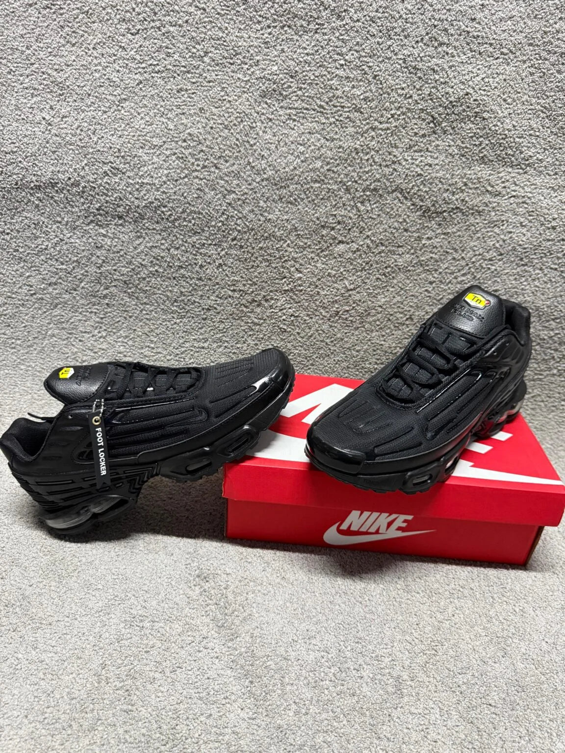 NIKE TN