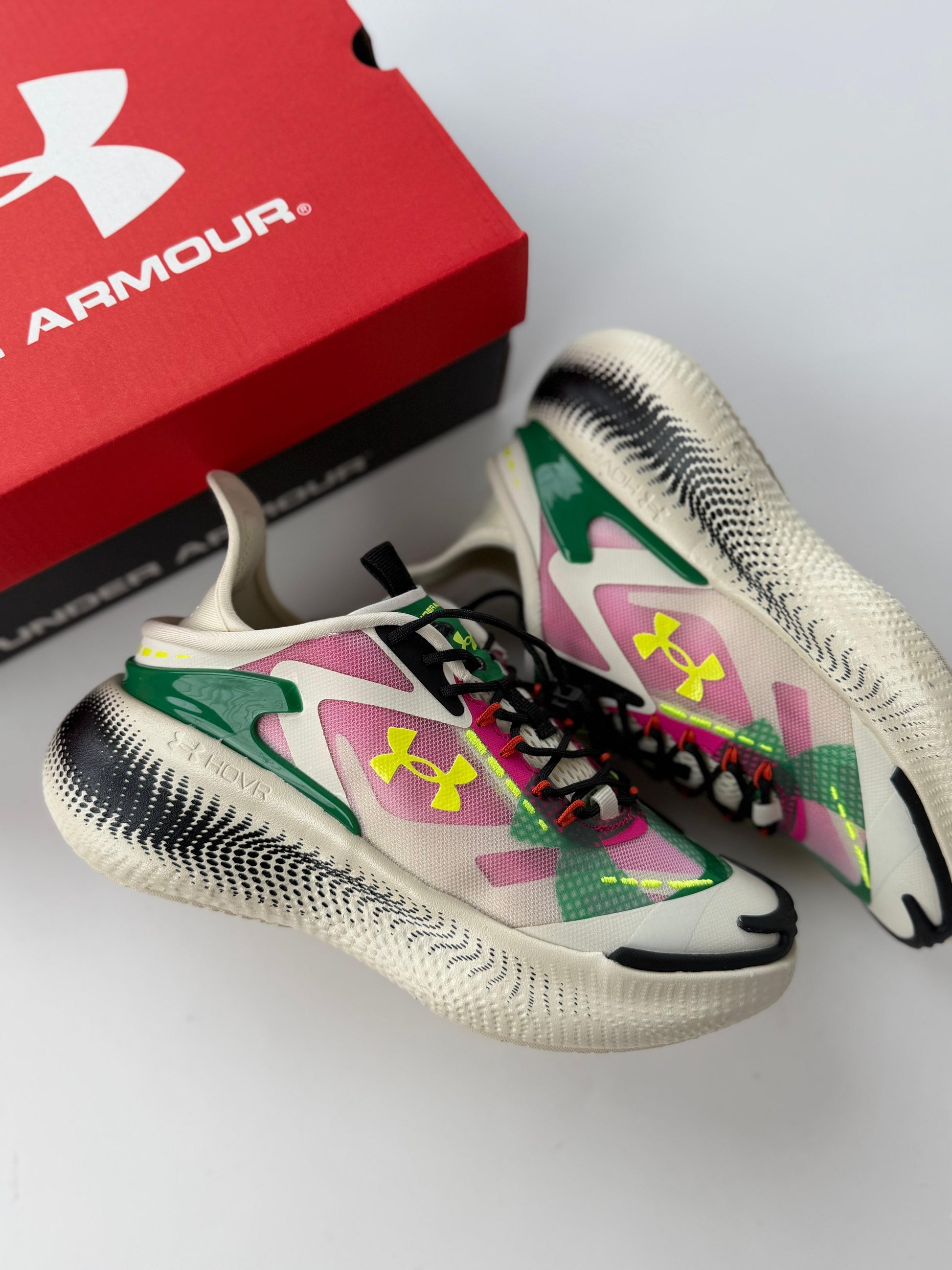 UNDER ARMOUR UA ECHO