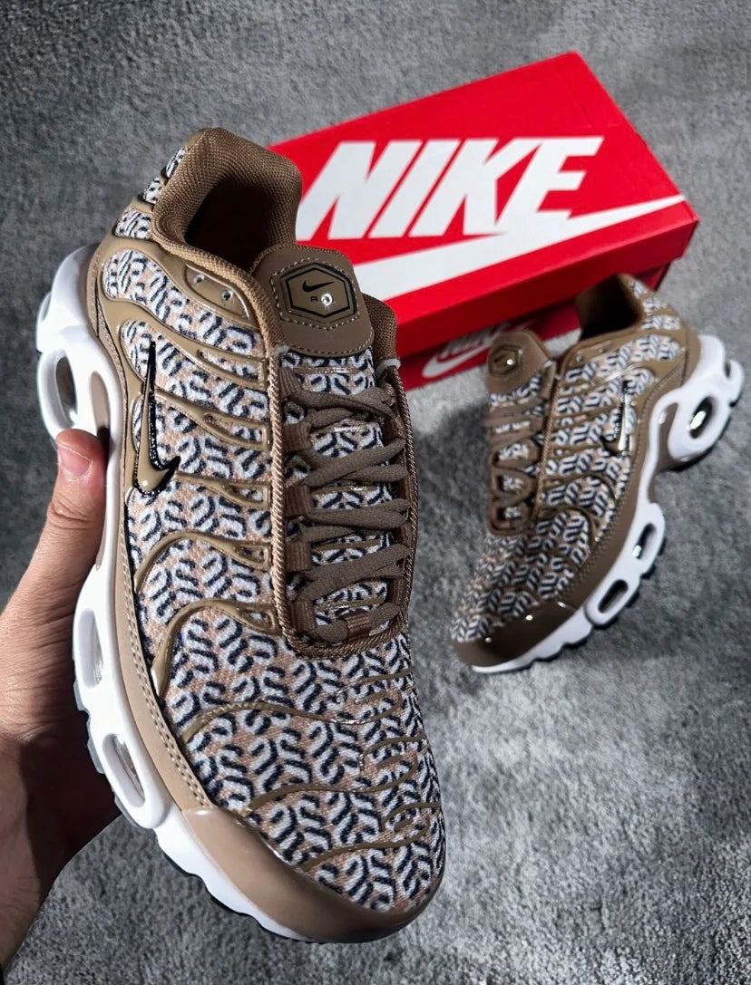 NIKE TN