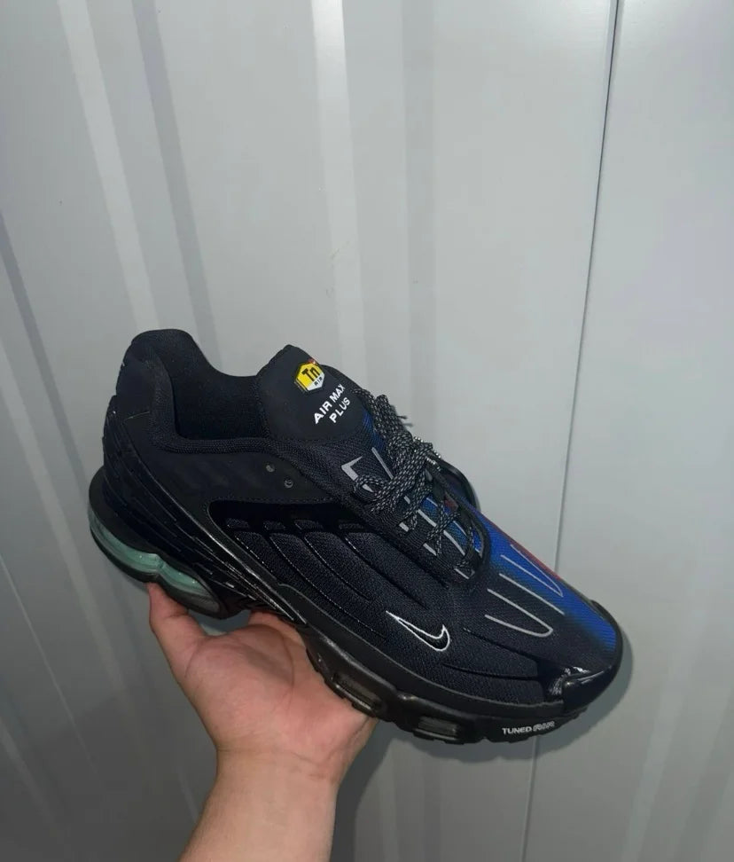 NIKE TN PLUS
