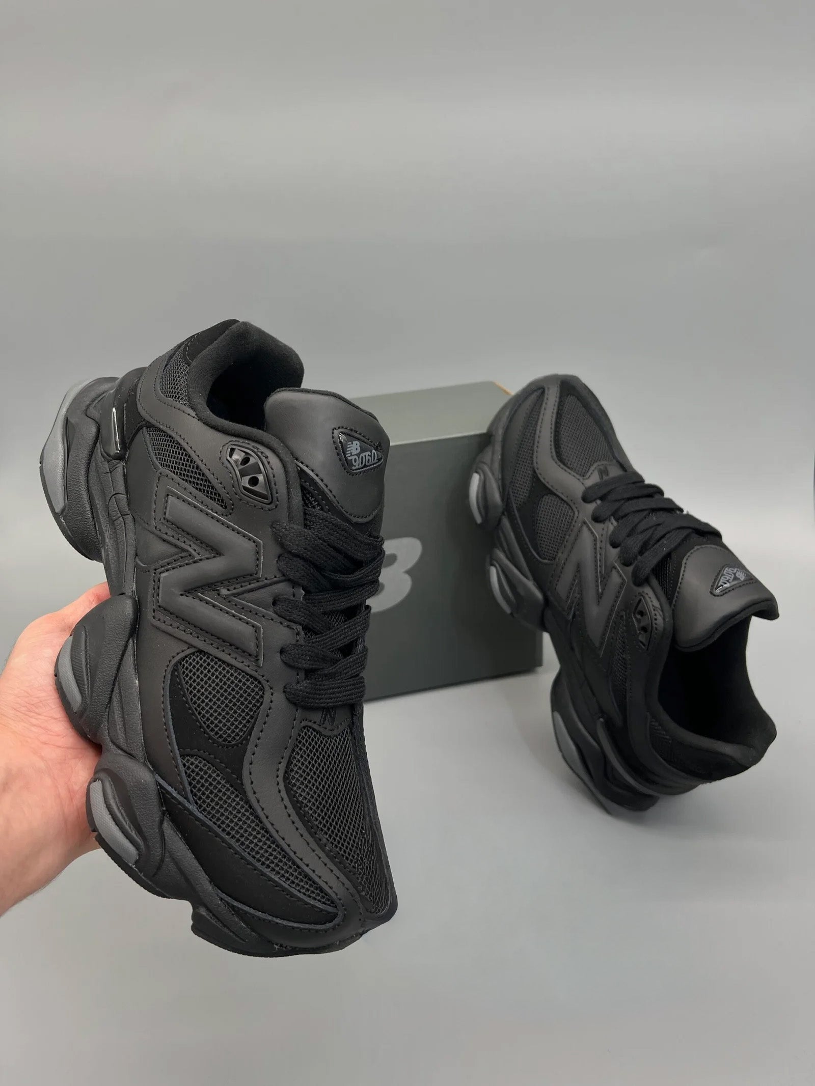 NEW BALANCE