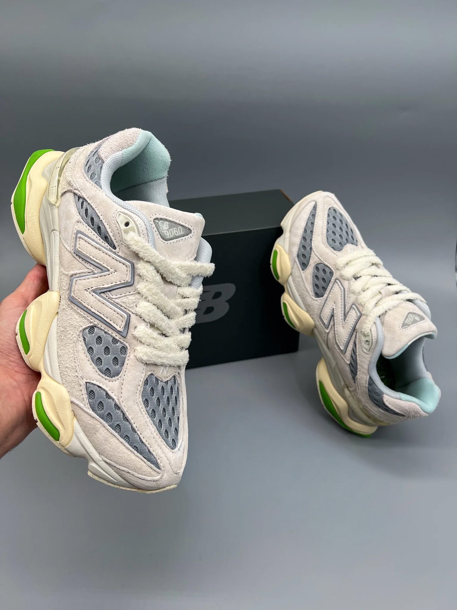 NEW BALANCE