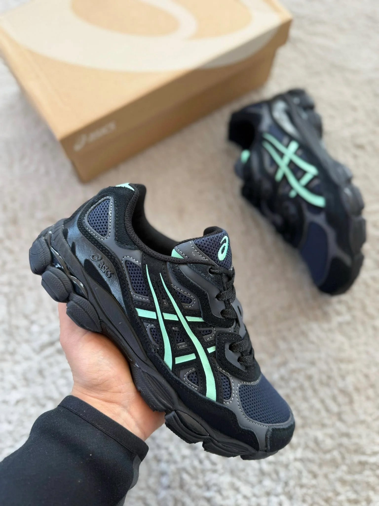 ASICS