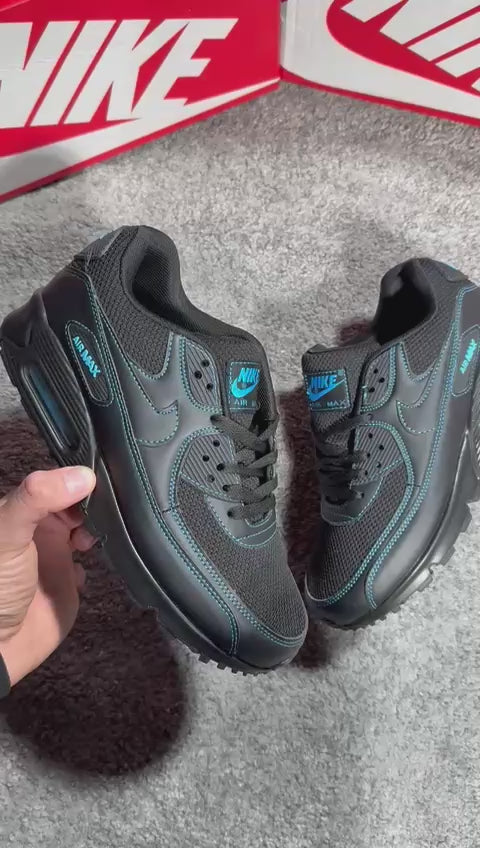 NIKE AIRMAX