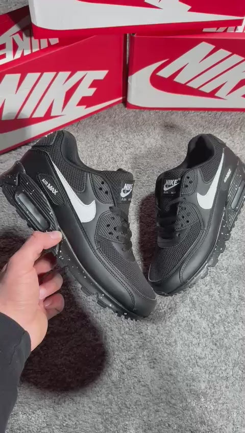 NIKE AIRMAX
